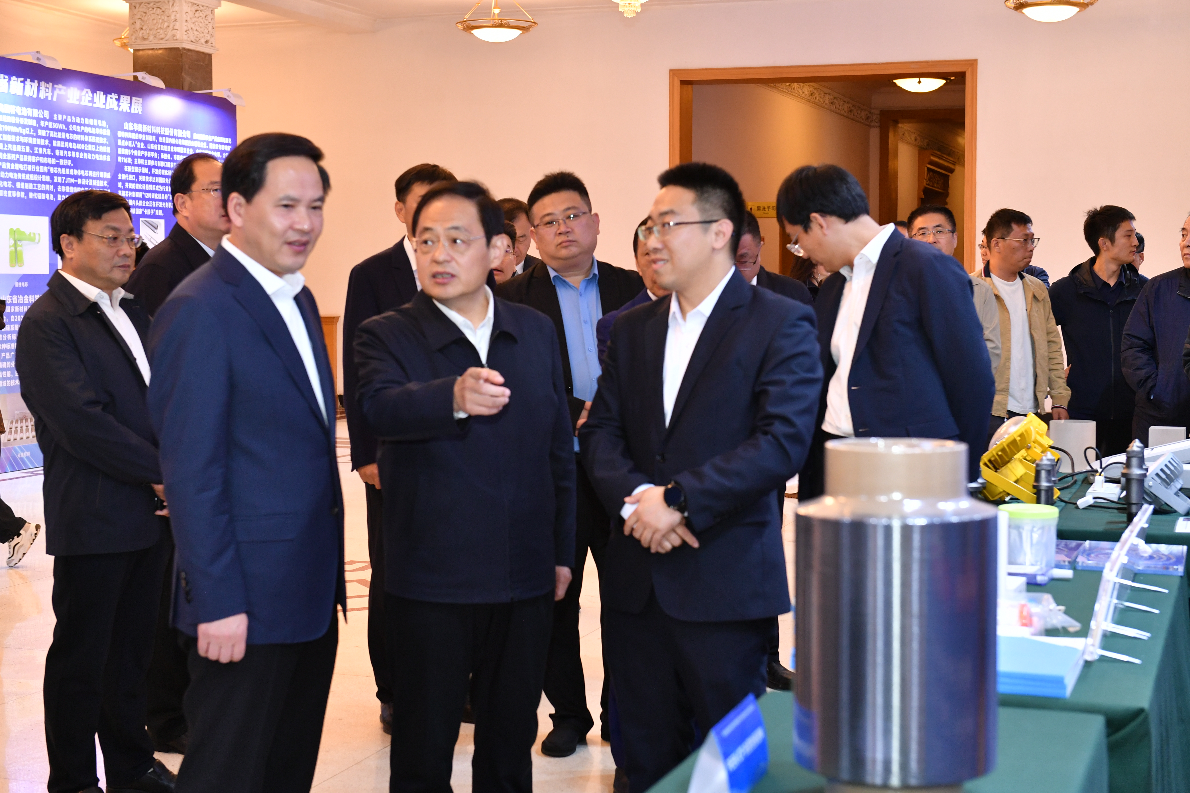 20241021ÏȽøÖÊÁϹ¤ÒµÁ´²úѧÑо«×¼¶Ô½ÓºÍÐÂÊÖÒÕвúÆ·ÍÆ½é»á.jpg 20241021ÏȽøÖÊÁϹ¤ÒµÁ´²úѧÑо«×¼¶Ô½ÓºÍÐÂÊÖÒÕвúÆ·ÍÆ½é»á.jpg